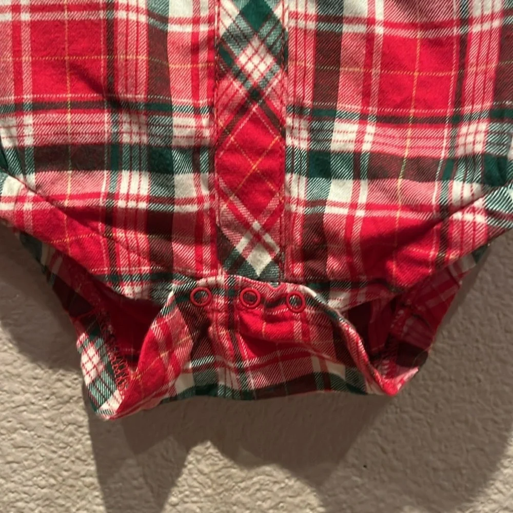 New Cat & Jack Baby Boy’s Flannel Shirt Onesie With Bow tie Size 6-9 Months NWOT
